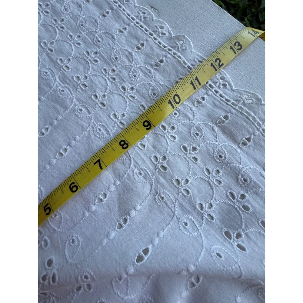 Vintage White Eyelet Lace Table Runner Scalloped Edge Embroidered Cotton 37x12